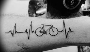 Фото рисунка тату велосипед 12.10.2018 №016 - tattoo bike - tattoo-photo.ru