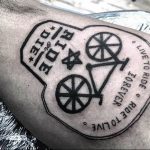 Фото рисунка тату велосипед 12.10.2018 №026 - tattoo bike - tattoo-photo.ru