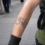 Фото рисунка тату велосипед 12.10.2018 №028 - tattoo bike - tattoo-photo.ru