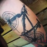 Фото рисунка тату велосипед 12.10.2018 №031 - tattoo bike - tattoo-photo.ru