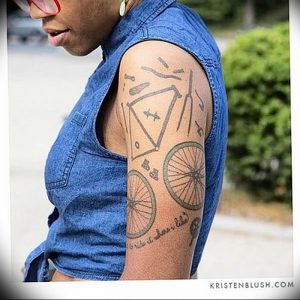 Фото рисунка тату велосипед 12.10.2018 №065 - tattoo bike - tattoo-photo.ru