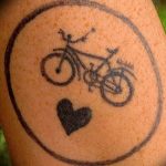 Фото рисунка тату велосипед 12.10.2018 №089 - tattoo bike - tattoo-photo.ru