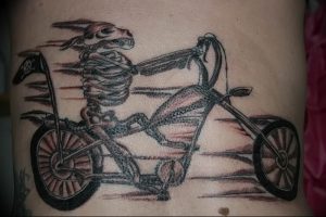Фото рисунка тату велосипед 12.10.2018 №124 - tattoo bike - tattoo-photo.ru