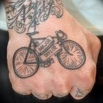 Фото рисунка тату велосипед 12.10.2018 №130 - tattoo bike - tattoo-photo.ru