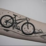 Фото рисунка тату велосипед 12.10.2018 №139 - tattoo bike - tattoo-photo.ru