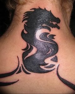Фото рисунка тату дракон 12.10.2018 №012 - dragon tattoo - tattoo-photo.ru