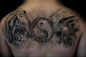 Фото рисунка тату дракон 12.10.2018 №017 - dragon tattoo - tattoo-photo.ru