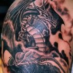 Фото рисунка тату дракон 12.10.2018 №042 - dragon tattoo - tattoo-photo.ru