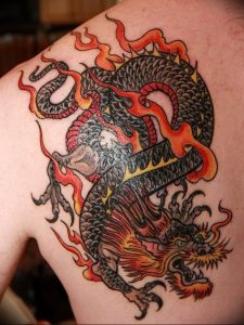 Фото рисунка тату дракон 12.10.2018 №111 - dragon tattoo - tattoo-photo.ru
