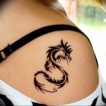 Фото рисунка тату дракон 12.10.2018 №287 - dragon tattoo - tattoo-photo.ru