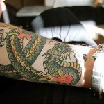 Фото рисунка тату дракон 12.10.2018 №301 - dragon tattoo - tattoo-photo.ru