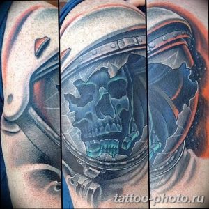 Фото рисунка тату космонавт 31.10.2018 №003 - cosmonaut tattoo - tattoo-photo.ru