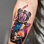 Фото рисунка тату космонавт 31.10.2018 №036 - cosmonaut tattoo - tattoo-photo.ru