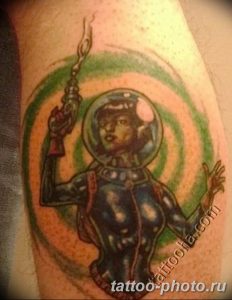 Фото рисунка тату космонавт 31.10.2018 №065 - cosmonaut tattoo - tattoo-photo.ru