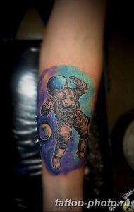 Фото рисунка тату космонавт 31.10.2018 №071 - cosmonaut tattoo - tattoo-photo.ru