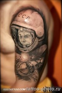 Фото рисунка тату космонавт 31.10.2018 №079 - cosmonaut tattoo - tattoo-photo.ru