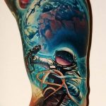 Фото рисунка тату космонавт 31.10.2018 №082 - cosmonaut tattoo - tattoo-photo.ru