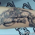 Фото рисунка тату космонавт 31.10.2018 №095 - cosmonaut tattoo - tattoo-photo.ru