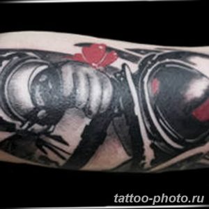 Фото рисунка тату космонавт 31.10.2018 №101 - cosmonaut tattoo - tattoo-photo.ru