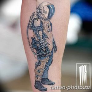 Фото рисунка тату космонавт 31.10.2018 №104 - cosmonaut tattoo - tattoo-photo.ru
