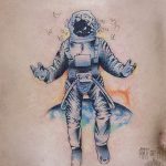 Фото рисунка тату космонавт 31.10.2018 №130 - cosmonaut tattoo - tattoo-photo.ru