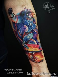 Фото рисунка тату космонавт 31.10.2018 №135 - cosmonaut tattoo - tattoo-photo.ru