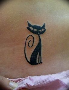 Фото рисунка тату кошка 09.10.2018 №012 - cat tattoo - tattoo-photo.ru