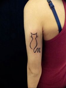 Фото рисунка тату кошка 09.10.2018 №030 - cat tattoo - tattoo-photo.ru