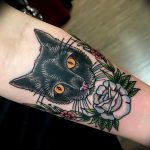 Фото рисунка тату кошка 09.10.2018 №049 - cat tattoo - tattoo-photo.ru