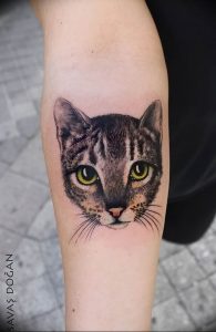 Фото рисунка тату кошка 09.10.2018 №079 - cat tattoo - tattoo-photo.ru