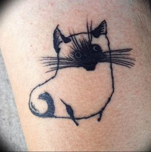 Фото рисунка тату кошка 09.10.2018 №120 - cat tattoo - tattoo-photo.ru