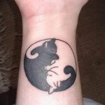 Фото рисунка тату кошка 09.10.2018 №121 - cat tattoo - tattoo-photo.ru