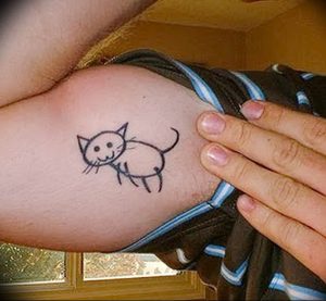 Фото рисунка тату кошка 09.10.2018 №129 - cat tattoo - tattoo-photo.ru