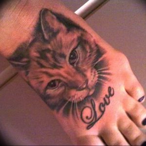Фото рисунка тату кошка 09.10.2018 №154 - cat tattoo - tattoo-photo.ru