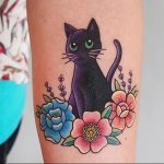 Фото рисунка тату кошка 09.10.2018 №178 - cat tattoo - tattoo-photo.ru