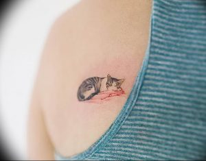 Фото рисунка тату кошка 09.10.2018 №196 - cat tattoo - tattoo-photo.ru