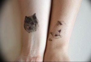 Фото рисунка тату кошка 09.10.2018 №304 - cat tattoo - tattoo-photo.ru