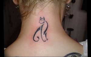 Фото рисунка тату кошка 09.10.2018 №328 - cat tattoo - tattoo-photo.ru
