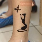 Фото рисунка тату кошка 09.10.2018 №335 - cat tattoo - tattoo-photo.ru