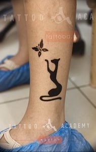 Фото рисунка тату кошка 09.10.2018 №335 - cat tattoo - tattoo-photo.ru