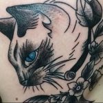 Фото рисунка тату кошка 09.10.2018 №394 - cat tattoo - tattoo-photo.ru