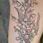 Фото рисунка тату ландыш 12.10.2018 №015 - tattoo lily of the valley - tattoo-photo.ru