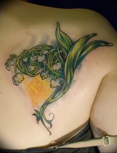 Фото рисунка тату ландыш 12.10.2018 №024 - tattoo lily of the valley - tattoo-photo.ru