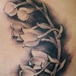 Фото рисунка тату ландыш 12.10.2018 №026 - tattoo lily of the valley - tattoo-photo.ru