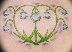 Фото рисунка тату ландыш 12.10.2018 №030 - tattoo lily of the valley - tattoo-photo.ru