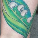 Фото рисунка тату ландыш 12.10.2018 №035 - tattoo lily of the valley - tattoo-photo.ru