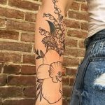 Фото рисунка тату ландыш 12.10.2018 №036 - tattoo lily of the valley - tattoo-photo.ru