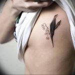 Фото рисунка тату ландыш 12.10.2018 №045 - tattoo lily of the valley - tattoo-photo.ru