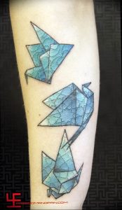 Фото рисунка тату оригами 12.10.2018 №001 - origami tattoo - tattoo-photo.ru