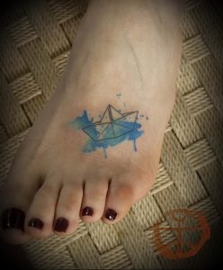 Фото рисунка тату оригами 12.10.2018 №009 - origami tattoo - tattoo-photo.ru